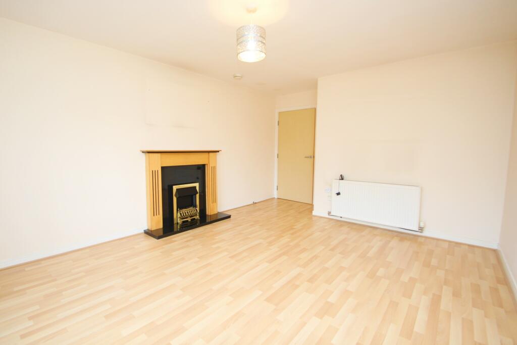 Flat to rent on Silverbanks Road, Cambuslang, G72