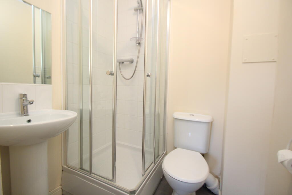 Flat to rent on Silverbanks Road, Cambuslang, G72