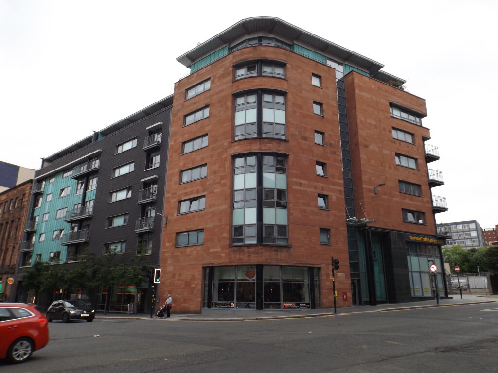 Main image of property: High Street, Glasgow, G1 1QN