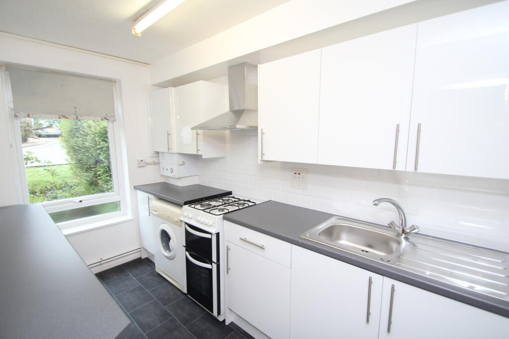 1 bedroom flat for rent in Cotelands, Croydon CR0