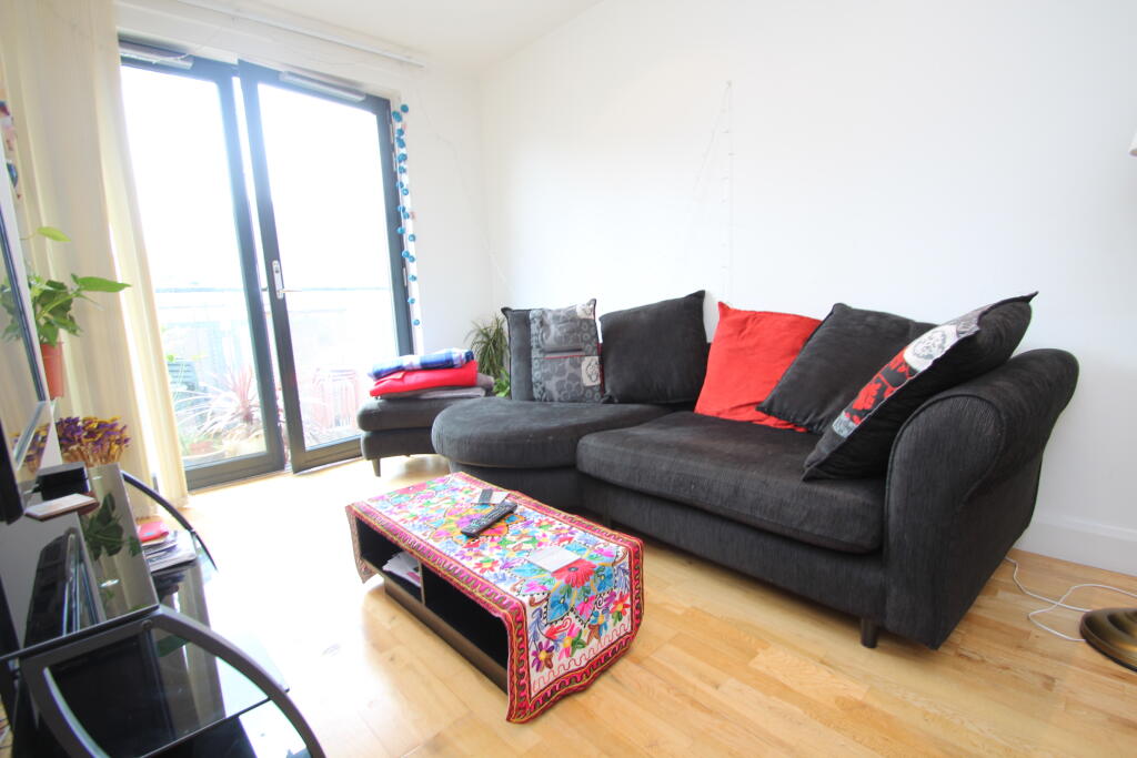 Main image of property: Surrey Street, Croydon CR0