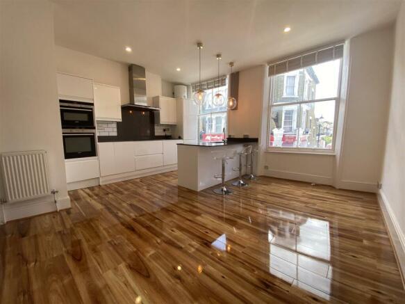 Main image of property: High Street, South Norwood, SE25 6EA