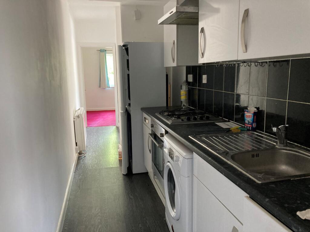 Main image of property: Warren Avenue, SO16