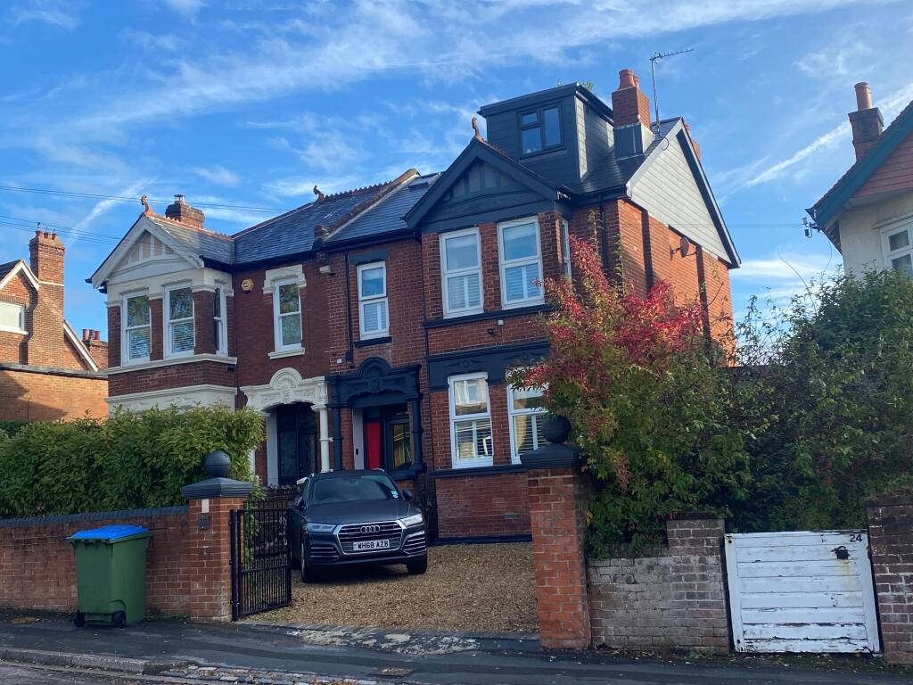 Main image of property: Highfield SO17