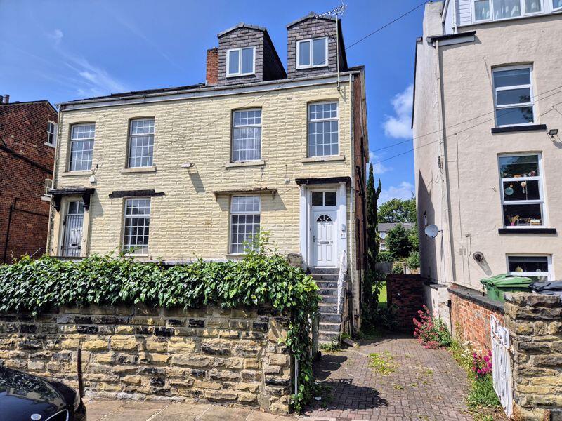Main image of property: Cliff Road, Leeds