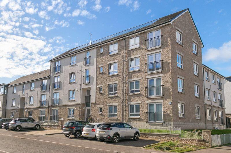 2 bedroom flat for sale in Castlegate Avenue, Dumbarton, G82