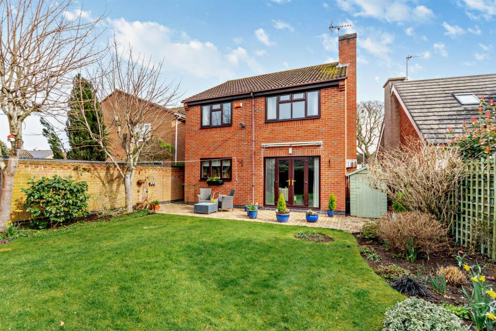 4 bedroom detached house for sale in Main Street, Gunthorpe, NG14