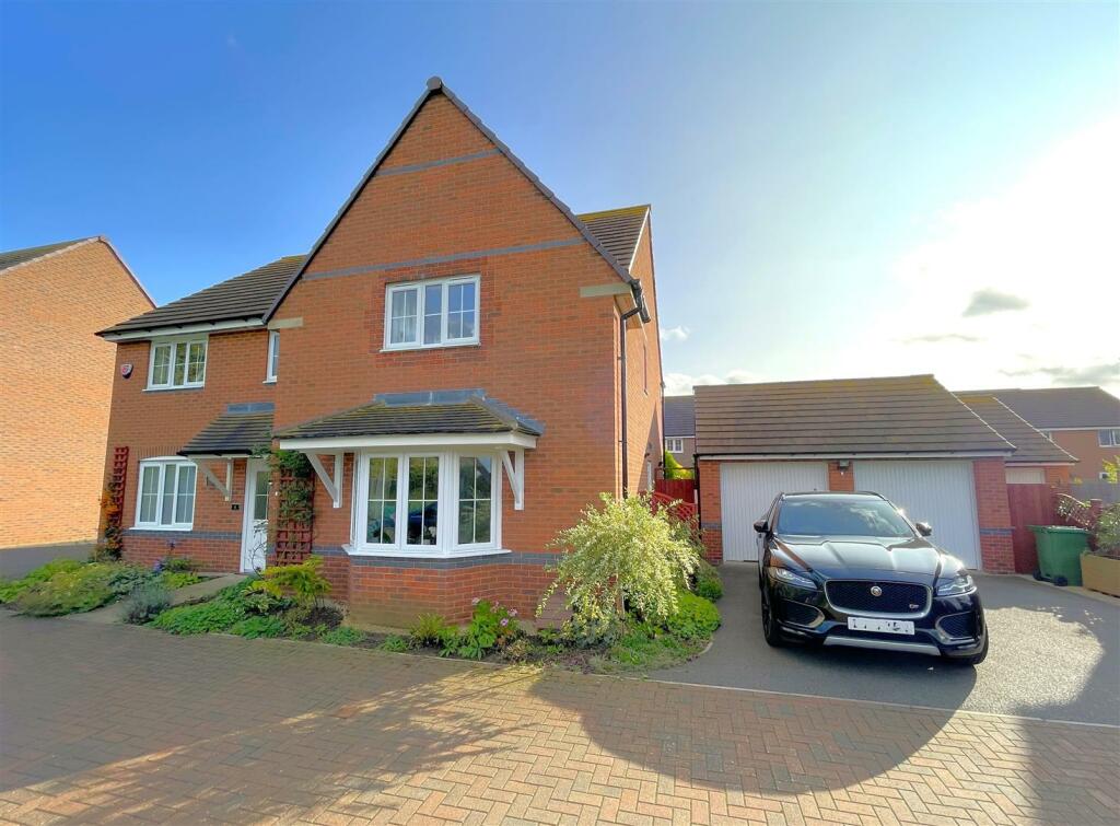 4 bedroom detached house for sale in The Wickets, Bottesford, Nottingham, NG13