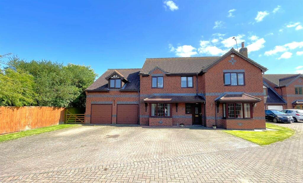 Main image of property: Orchard Park, Long Bennington