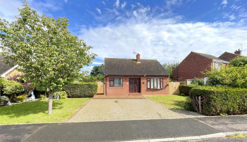 3 bedroom detached bungalow for sale in Pinfold Lane, Bottesford, NG13