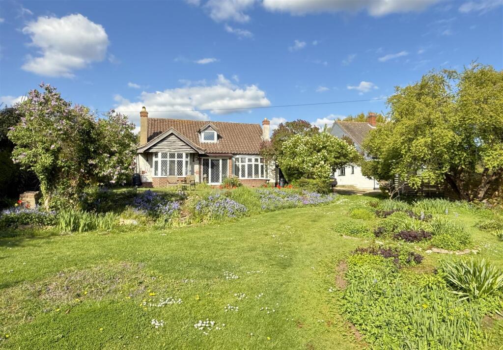 Main image of property: Grantham Road, Bottesford