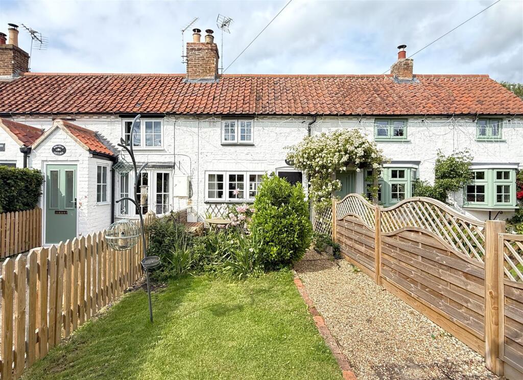 Main image of property: Grantham Road, Bottesford