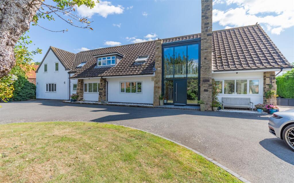 Main image of property: Pinfold Lane, Bottesford