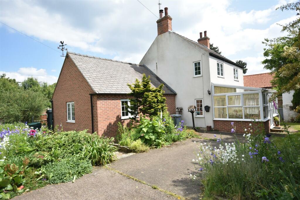 Main image of property: Ferry Lane, Carlton-On-Trent, Newark