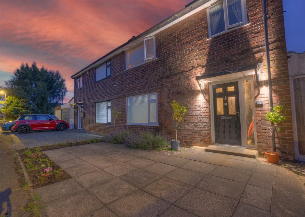 Main image of property: St. Lawrence Boulevard, Radcliffe-On-Trent, Nottingham