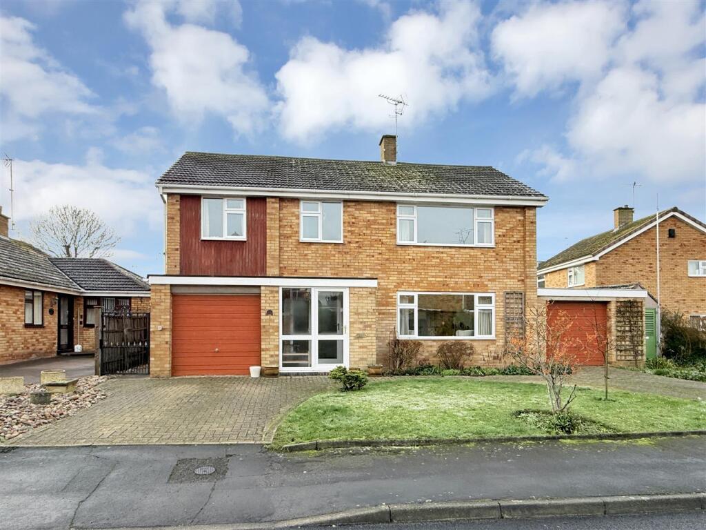 Main image of property: Orford Avenue, Radcliffe on Trent, Nottingham