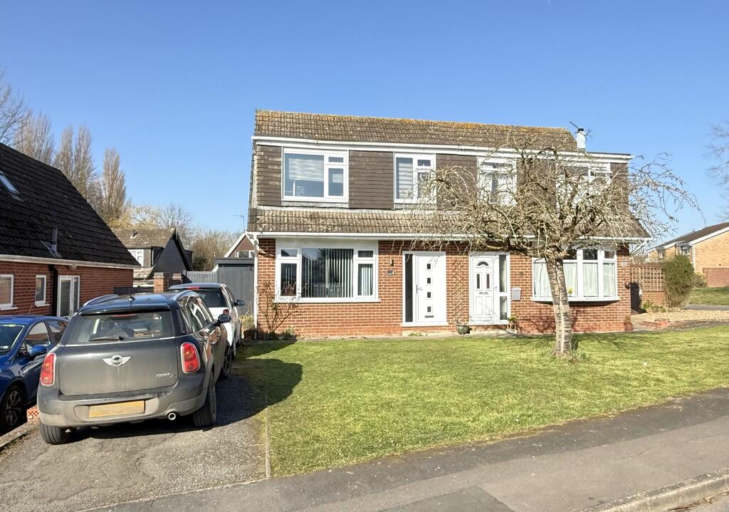 Main image of property: Chestnut Close, Bottesford