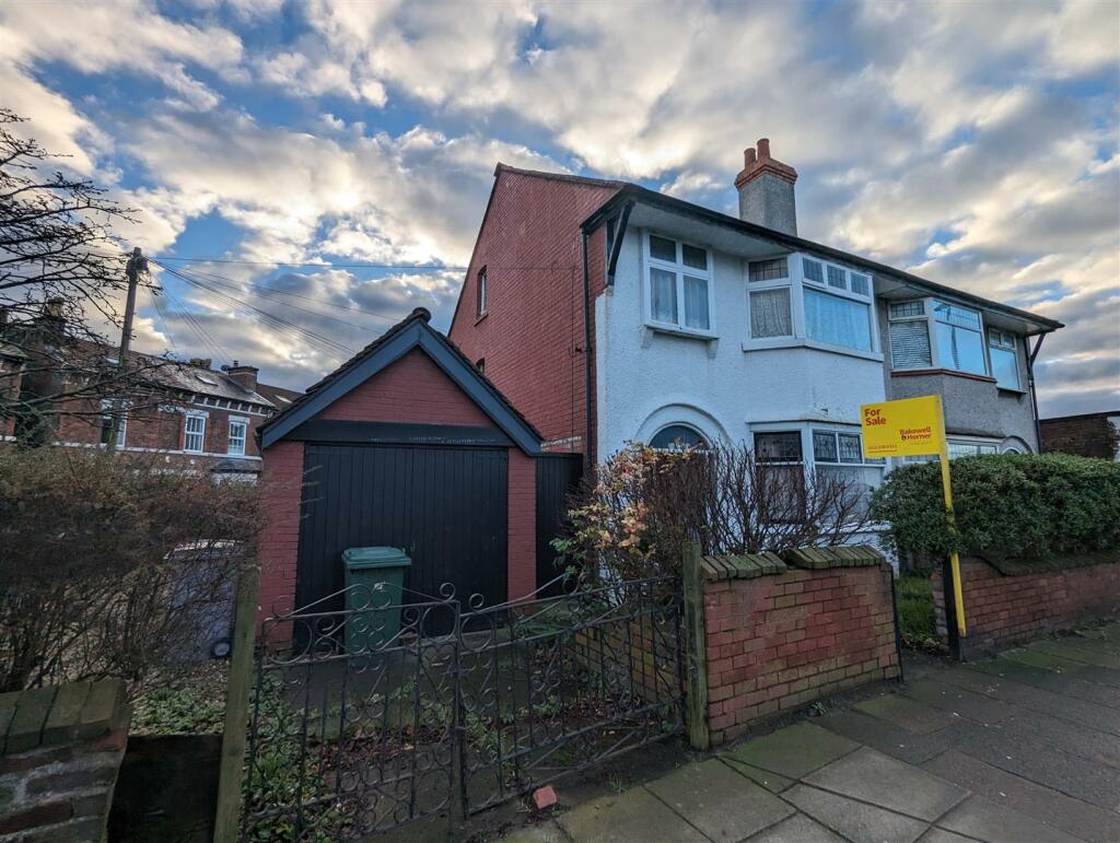4 bedroom semidetached house for sale in Rake Lane, Wallasey, CH45