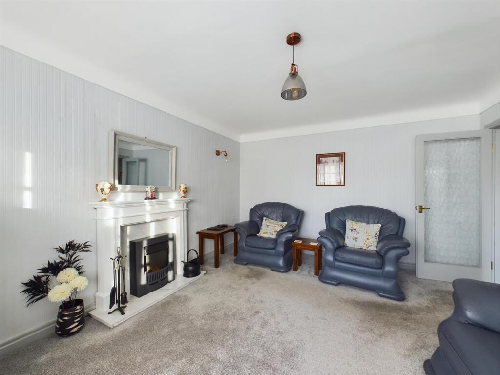 Additional property image - Links Close, Wallasey
