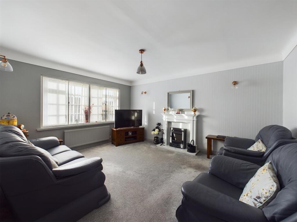Additional property image - Links Close, Wallasey