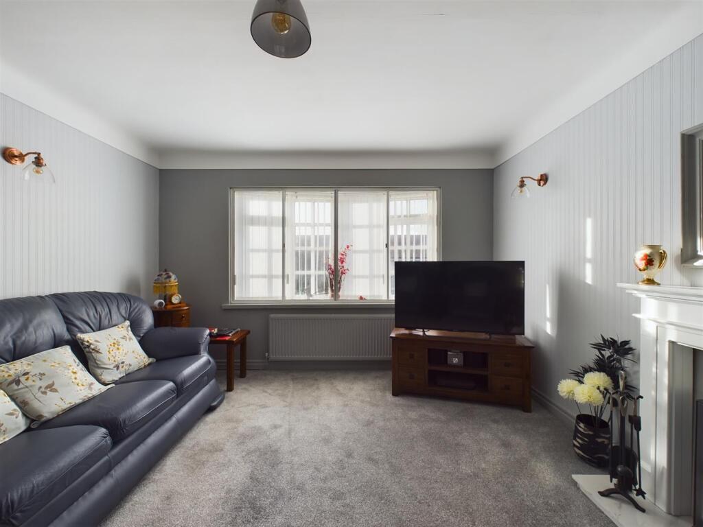 Additional property image - Links Close, Wallasey