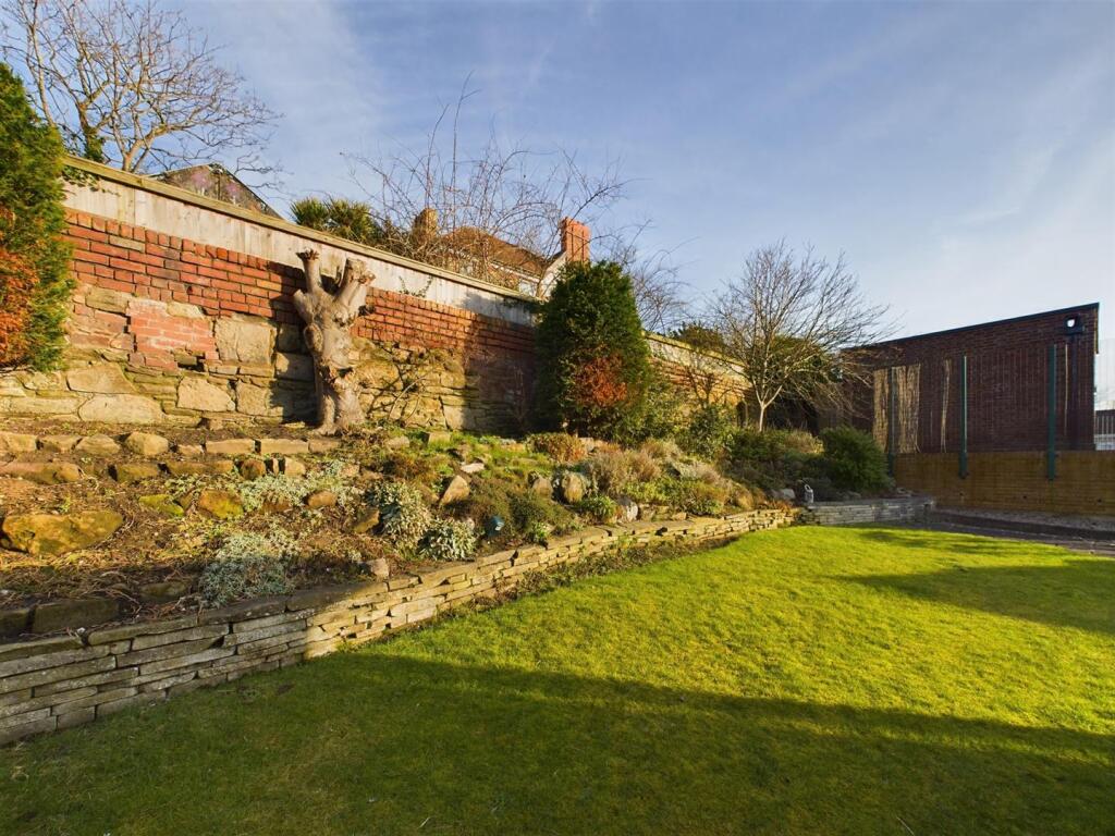 Additional property image - Links Close, Wallasey