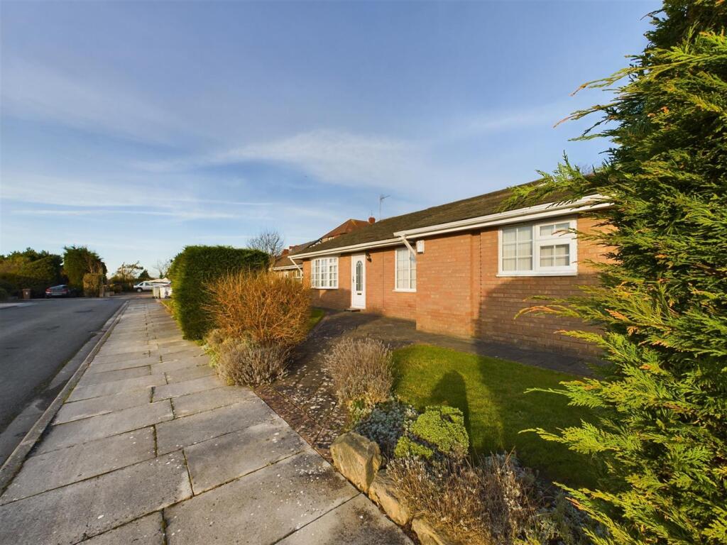 Additional property image - Links Close, Wallasey