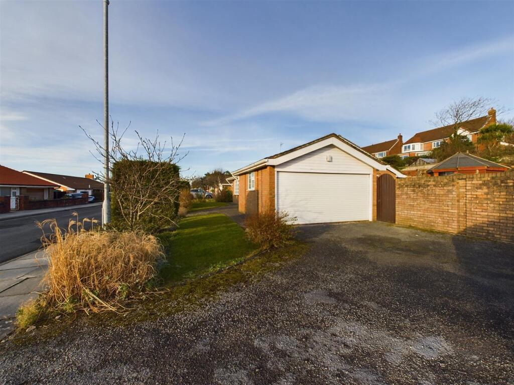 Additional property image - Links Close, Wallasey