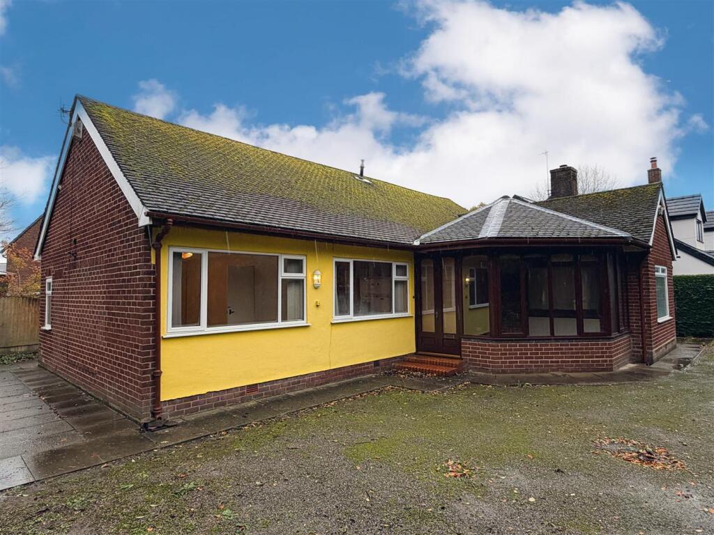 Main image of property: Chester Road, Stockton Heath, Warrington