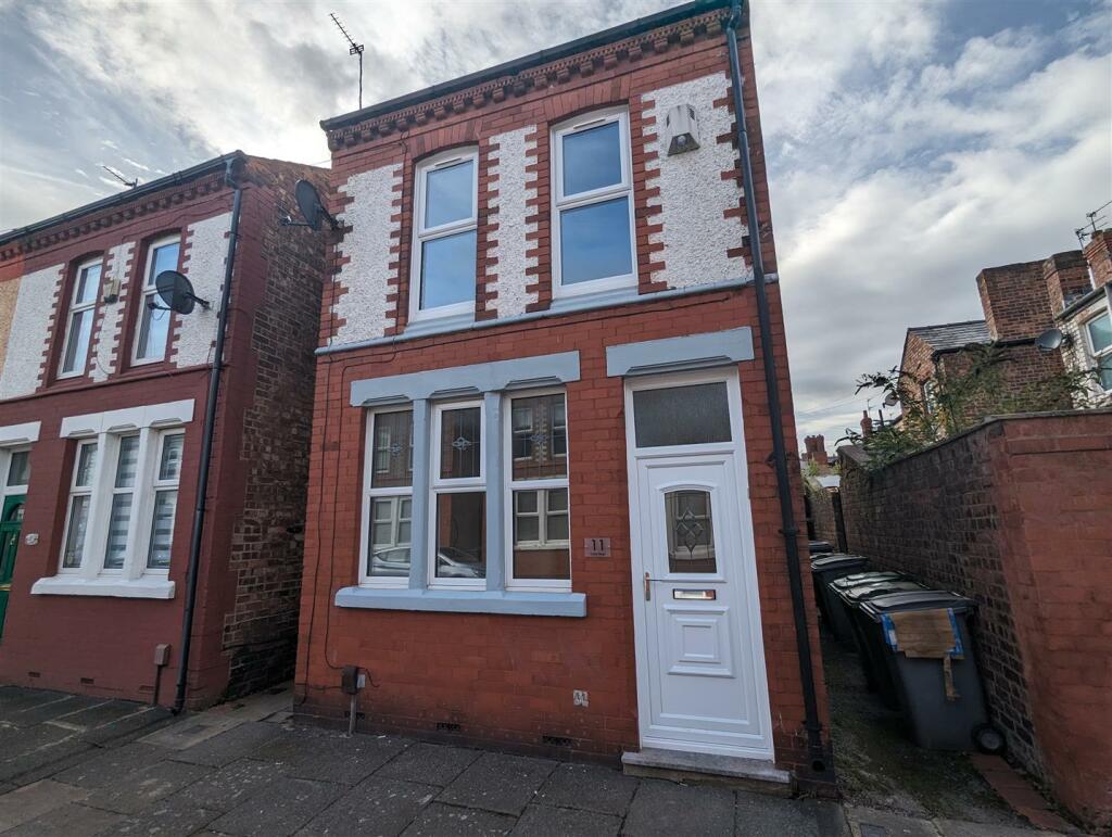 2 bedroom detached house for sale in Caldy Road, Wallasey, CH45