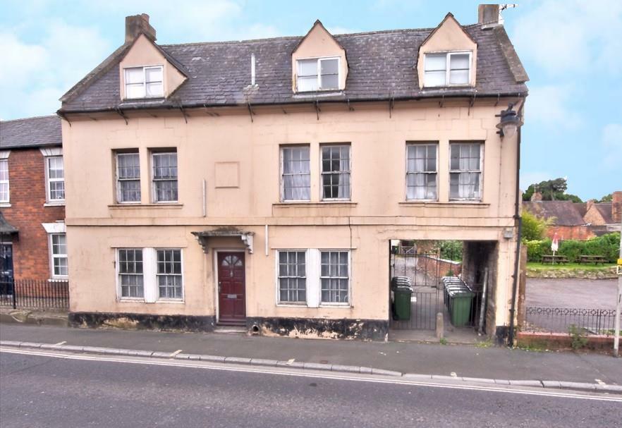 1 bedroom flat for sale in Port Street Evesham, WR11