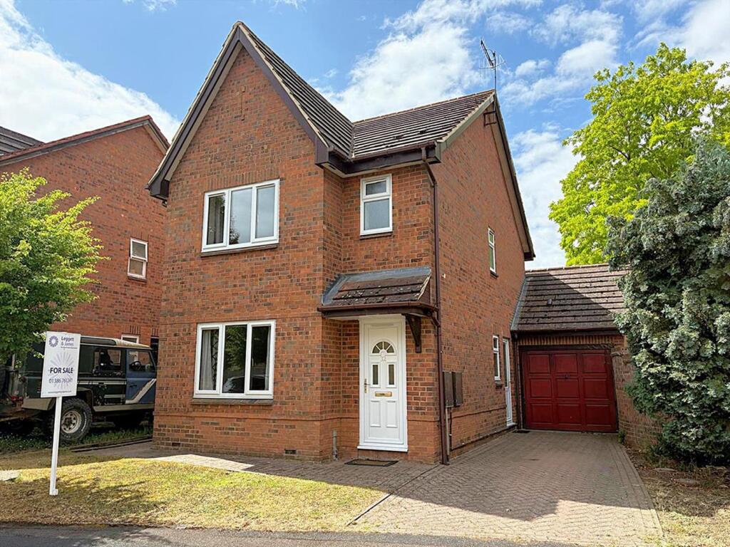 Main image of property: St. Margarets Road, Evesham