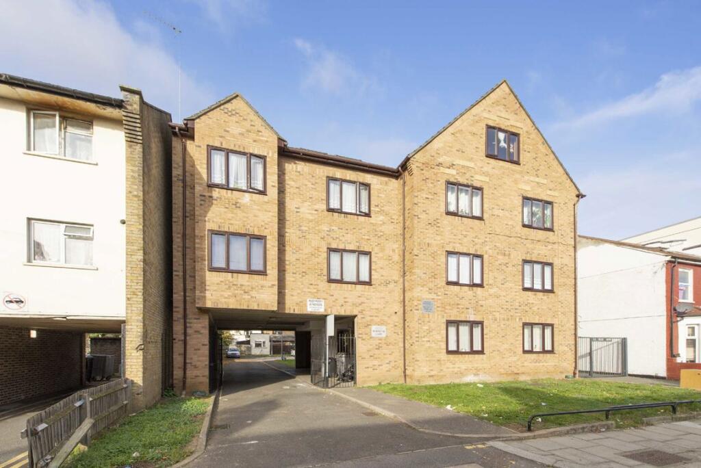 Main image of property: South Grove, London