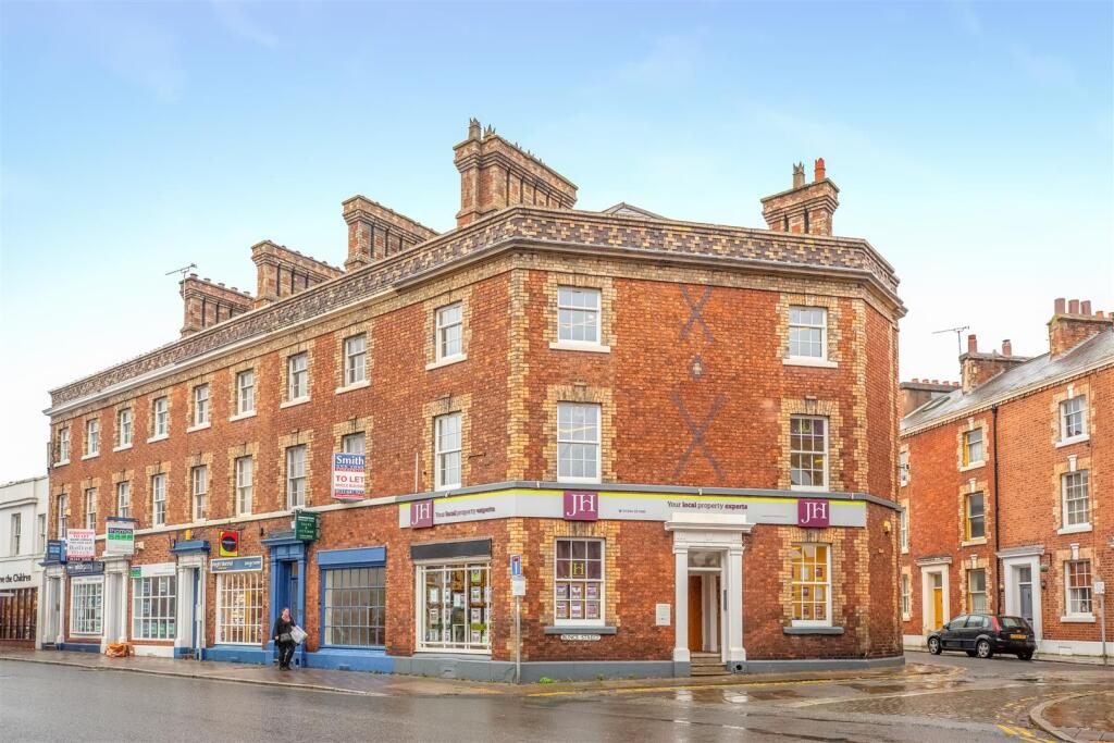 Main image of property: Grosvenor Street, Chester, CH1
