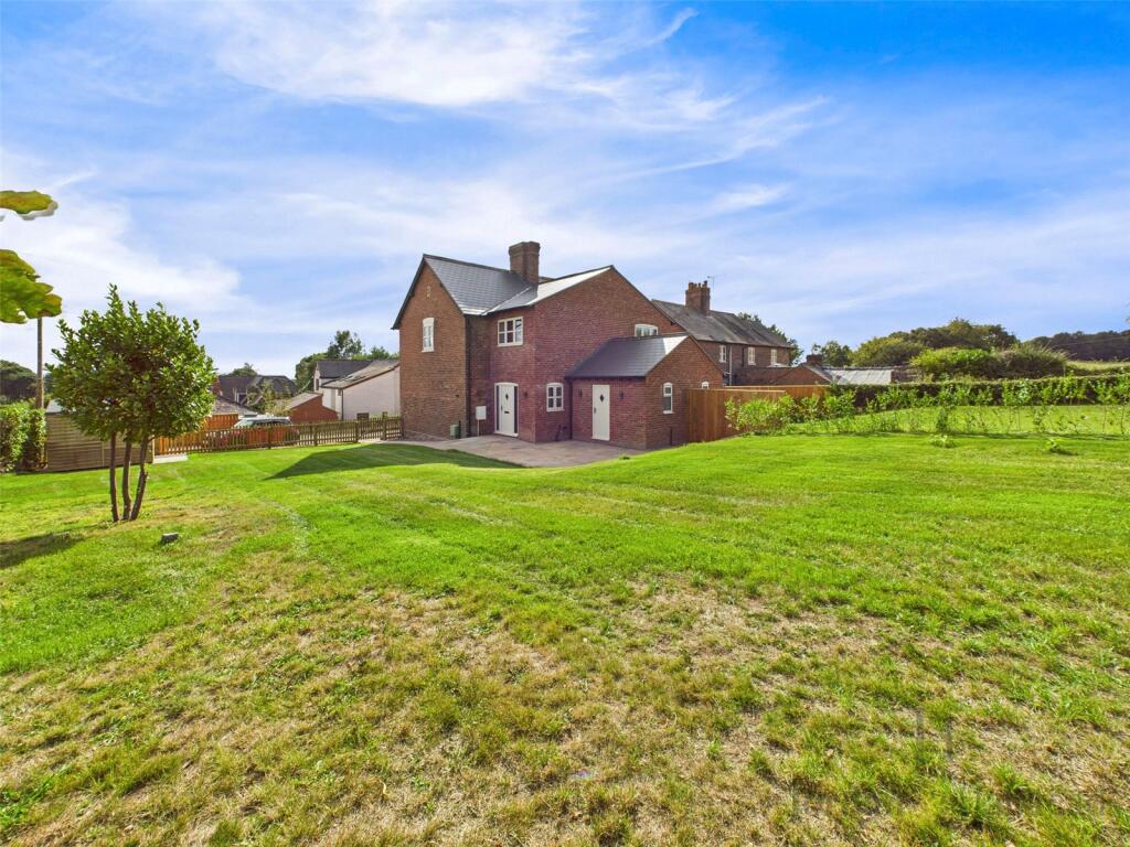 Main image of property: Manley Common, Frodsham, Cheshire, WA6