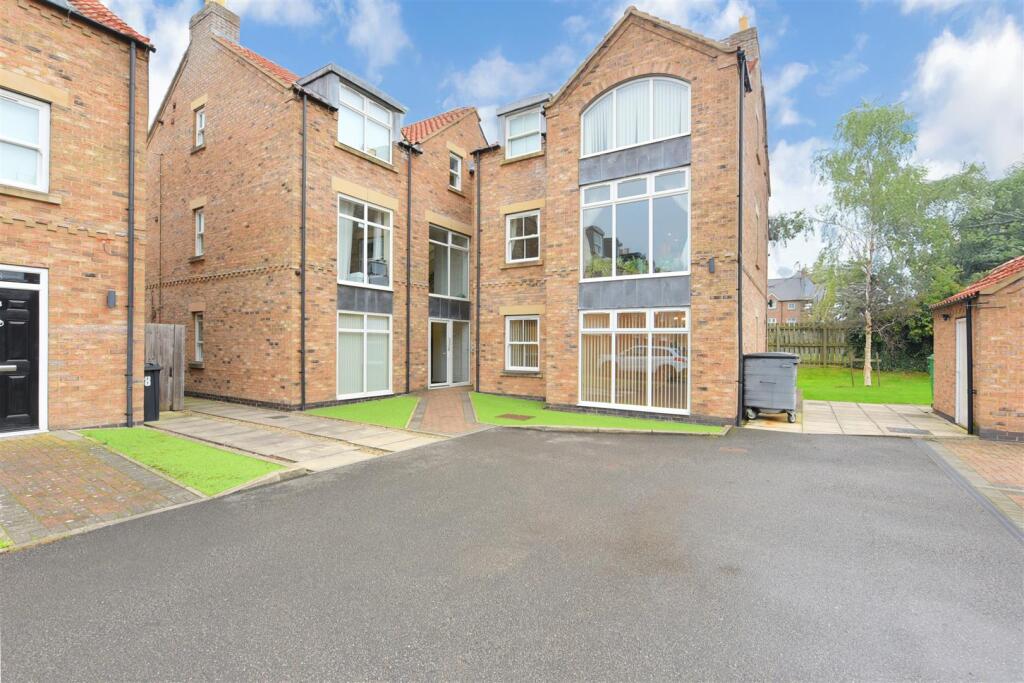Main image of property: Pulleyn Mews, York