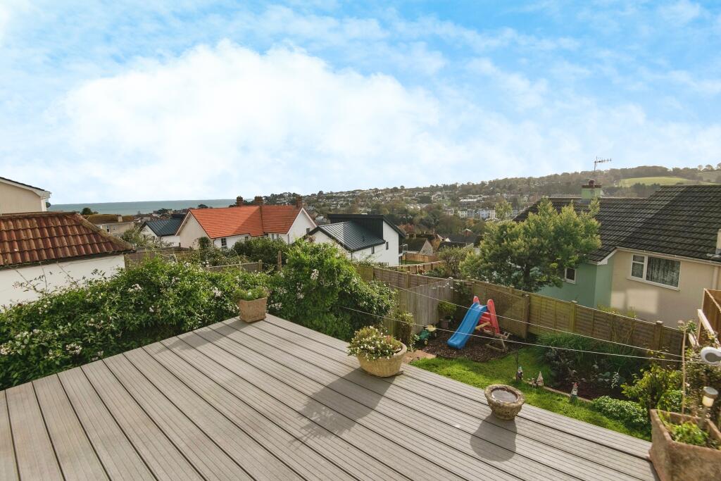 2 bedroom semidetached house for sale in Upper Longlands, Dawlish