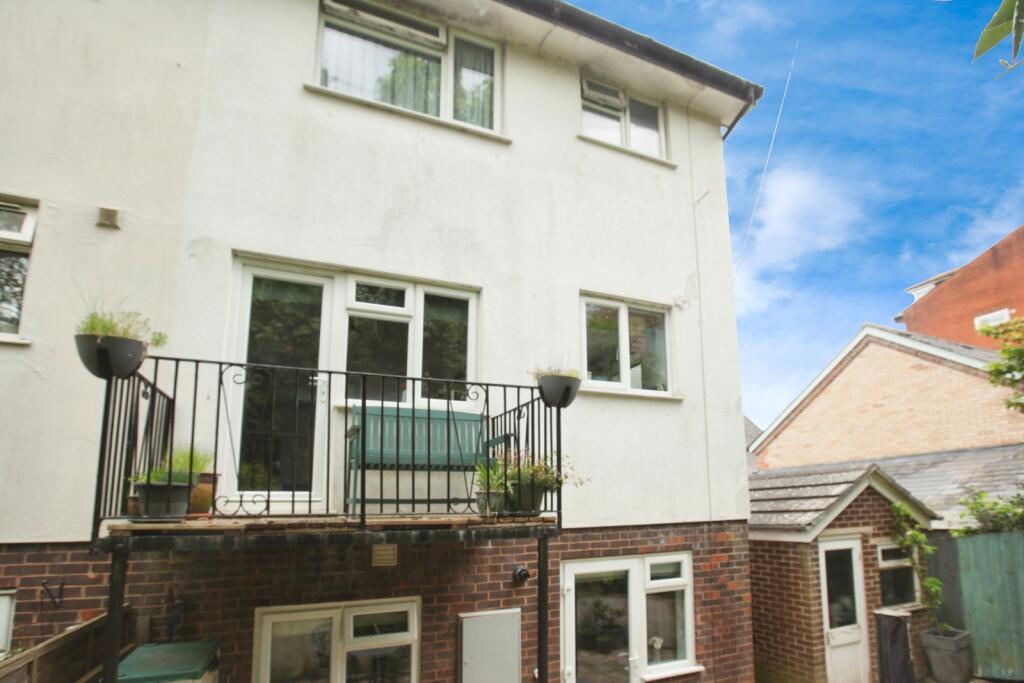 Main image of property: Shaftesbury Close, Dawlish, Devon, EX7