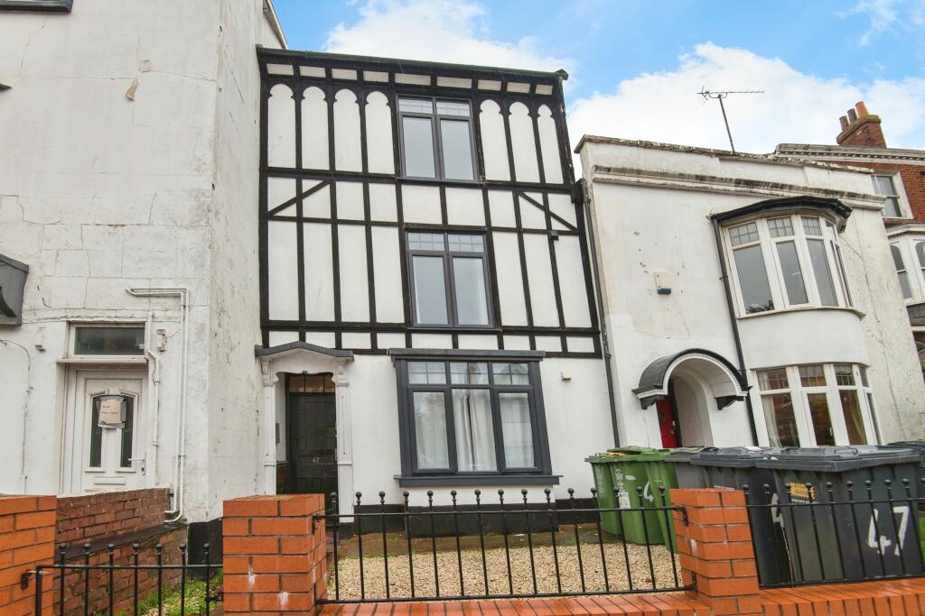 6 bedroom terraced house for sale in Blackboy Road, Exeter, EX4