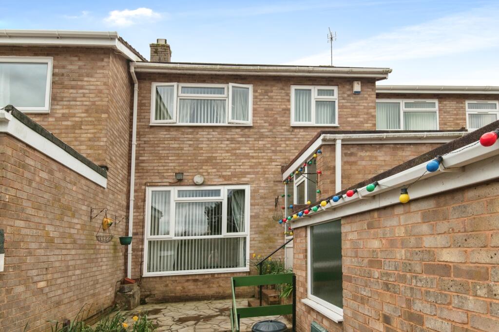 3 bedroom terraced house for sale in Ely Close, Exeter, Devon, EX4