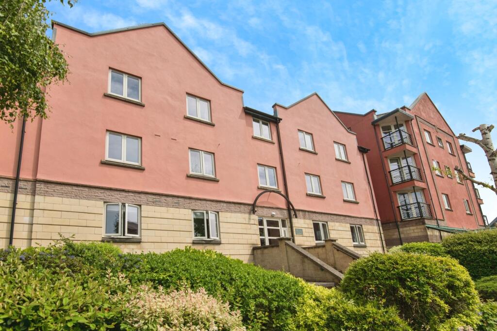 2 bedroom flat for sale in Waterside, Exeter, Devon, EX2