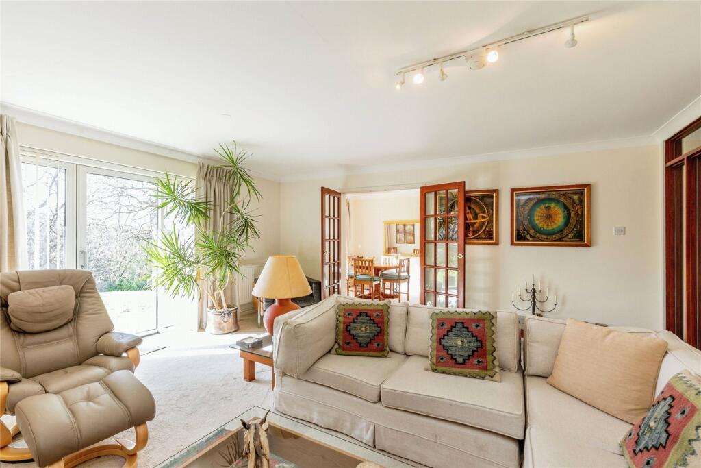 Main image of property: Knoll Hill, Bristol, BS9