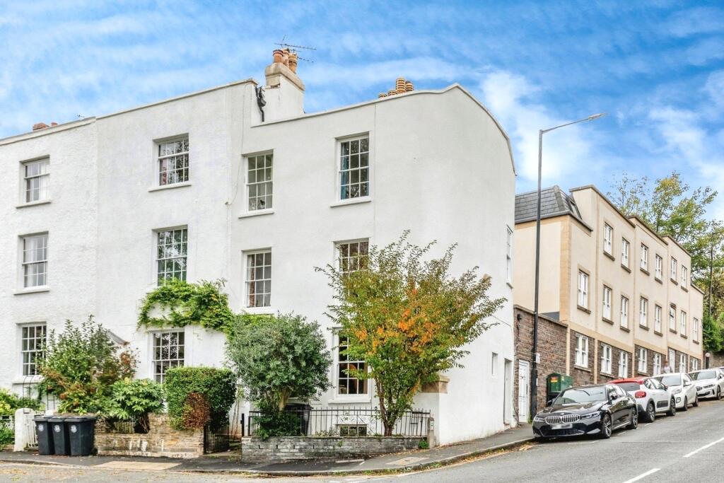 Main image of property: Cotham Vale, Cotham, Bristol, BS6