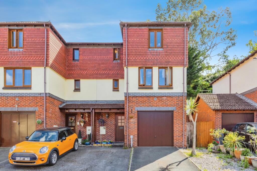 Main image of property: Mariners Way, Paignton, TQ3
