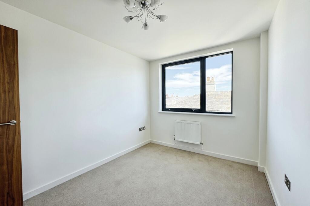 Additional property image - High Street North, Poole, BH15