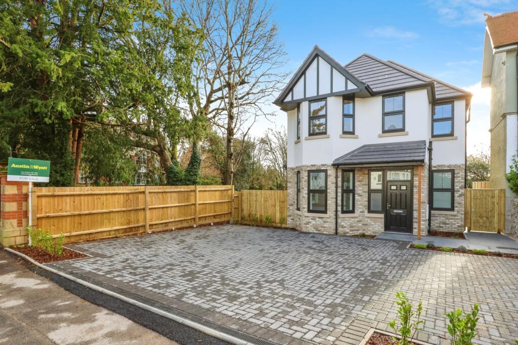 Main image of property: Alexandra Road, Lower Parkstone, Poole, Dorset, BH14