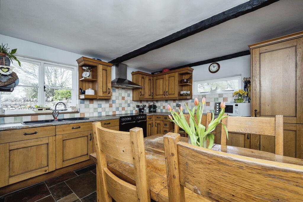 3 bedroom detached house for sale in East Ogwell, Newton Abbot, TQ12