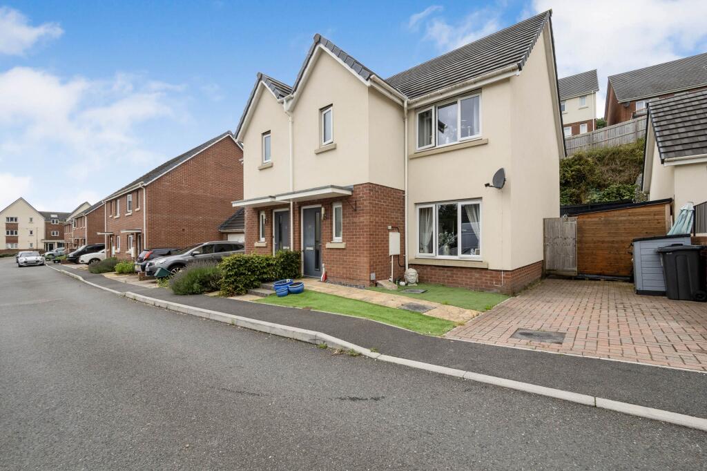 3 bedroom semidetached house for sale in Chariot Drive, Kingsteignton