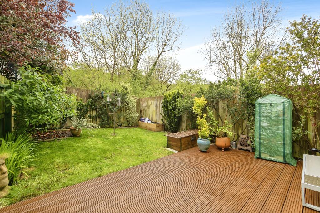 3 bedroom semidetached house for sale in Landrace Close, Ogwell