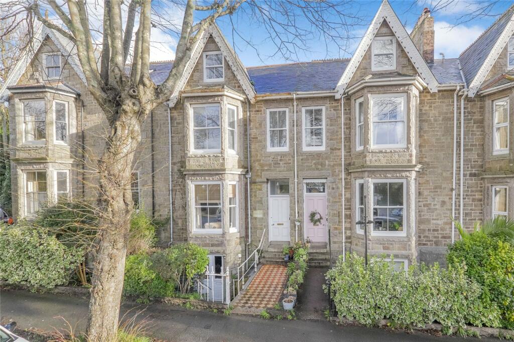 2 bedroom flat for sale in Alexandra Road, Penzance, Cornwall, TR18